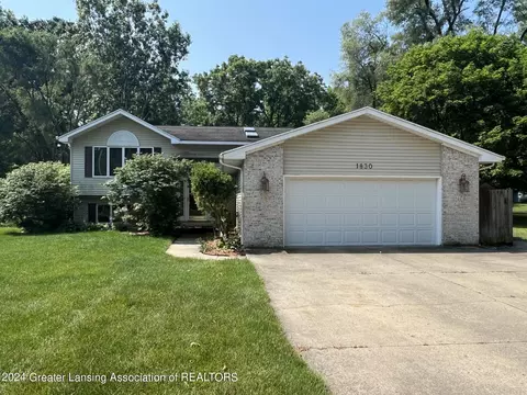 1830 Dell Rd, Lansing, MI 48911