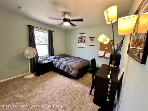 Bedroom - 1218 Redpole Dr, Dewitt, MI 48820 photo 4 of 9