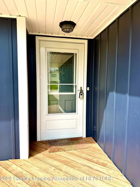 Exterior - 1218 Redpole Dr, Dewitt, MI 48820 photo 5 of 11