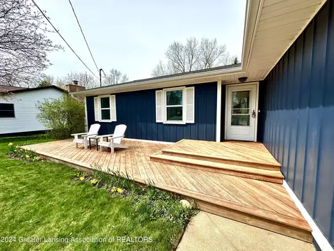 Exterior - 1218 Redpole Dr, Dewitt, MI 48820 photo 3 of 11