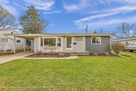 1510 Gay Ln, Lansing, MI 48912