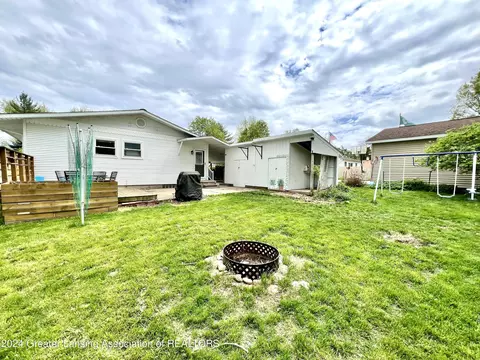 Exterior - 4706 Kessler Dr, Lansing, MI 48910 photo 7 of 9