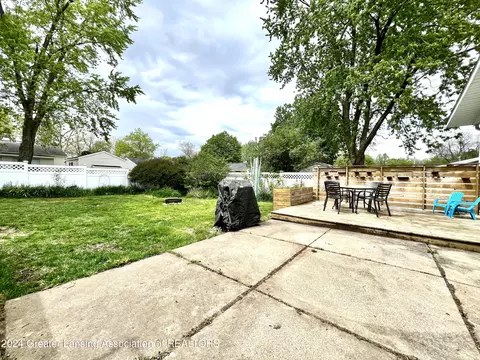 Exterior - 4706 Kessler Dr, Lansing, MI 48910 photo 6 of 9