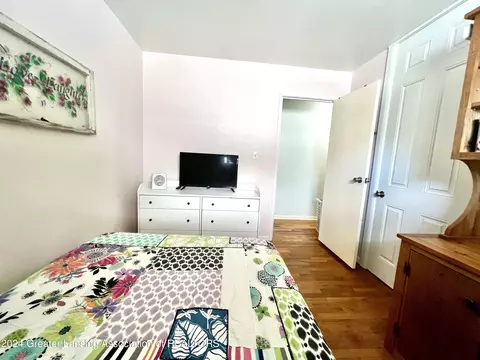 Bedroom - 4706 Kessler Dr, Lansing, MI 48910 photo 5 of 5