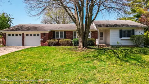 2019 Holiday Ln, Lansing, MI 48917