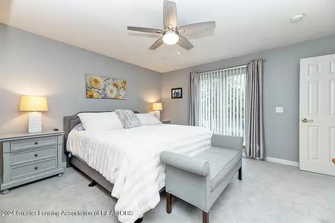 7980 Ashbrook Dr, Haslett, MI 48840 photo 17