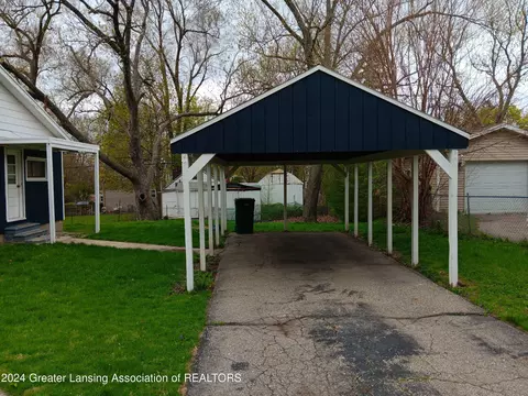 609 Ridgewood Ave, Lansing, MI 48910 photo 6
