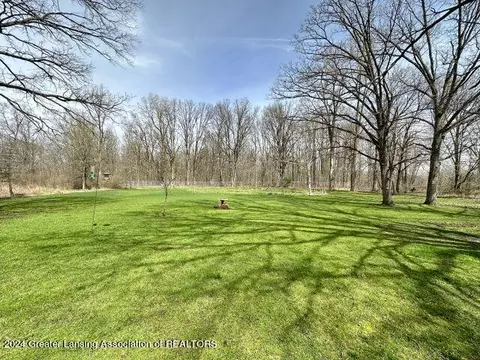 Exterior - 5100 W Bath Rd, Perry, MI 48872 photo 14 of 16