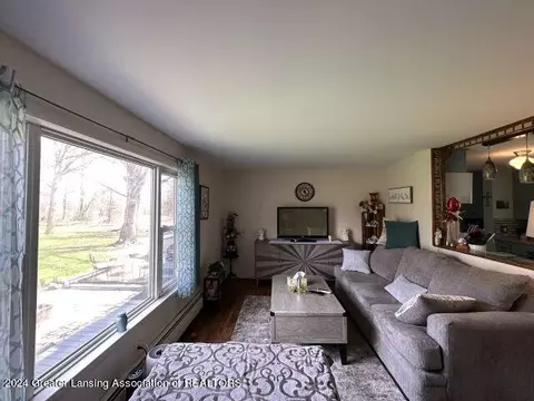 Living - 5100 W Bath Rd, Perry, MI 48872 photo 2 of 4