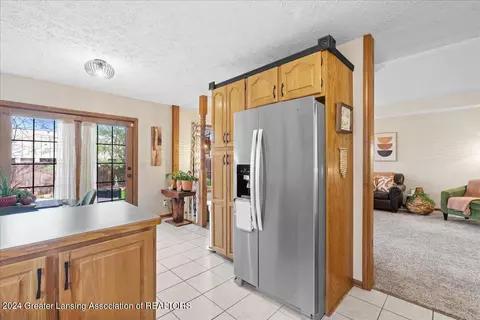 Kitchen - 13151 White Pine Dr, Dewitt, MI 48820 photo 2 of 3