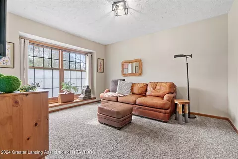 Bedroom - 13151 White Pine Dr, Dewitt, MI 48820 photo 2 of 8