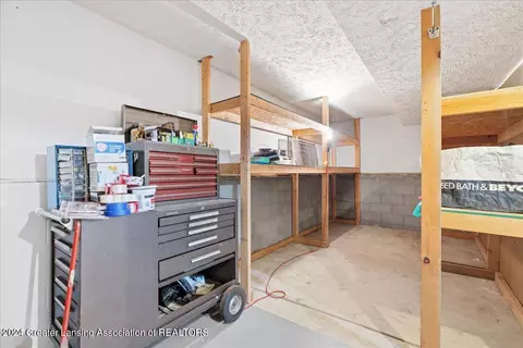 Other - 13151 White Pine Dr, Dewitt, MI 48820 photo 5 of 9