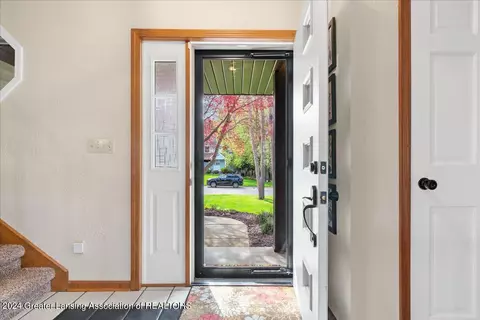 Entry Way - 13151 White Pine Dr, Dewitt, MI 48820 photo 1 of 2