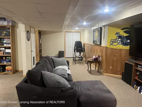 Living - 301 Windy Rush Ln #73, Dewitt, MI 48820 photo 5 of 5