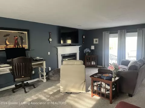 Living - 301 Windy Rush Ln #73, Dewitt, MI 48820 photo 3 of 5