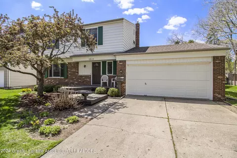 1511 N Magnolia Ave, Lansing, MI 48912