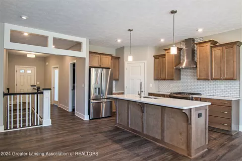 Kitchen - 14035 Pristine Ct, Dewitt, MI 48820 photo 1 of 5