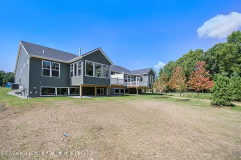 Exterior - 14035 Pristine Ct, Dewitt, MI 48820 photo 10 of 10