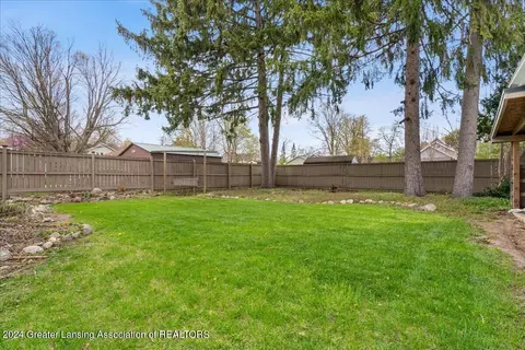Exterior - 307 E Mcconnell St, Saint Johns, MI 48879 photo 6 of 11