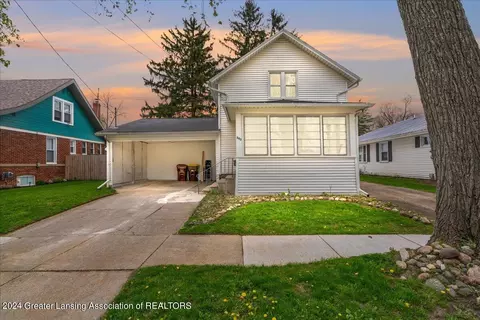 307 E Mcconnell St, Saint Johns, MI 48879