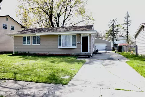 3900 Churchill Ave, Lansing, MI 48911