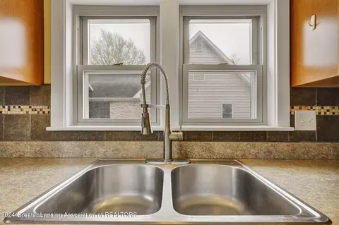 Kitchen - 116 Harriet Ave, Lansing, MI 48917 photo 5 of 5