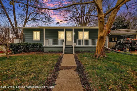 4643 Kessler Dr, Lansing, MI 48910