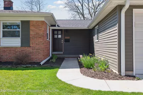 Exterior - 1733 Springfield Ln, Lansing, MI 48912 photo 5 of 12