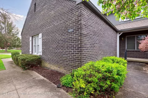 Exterior - 13142 Schavey Rd, Dewitt, MI 48820 photo 4 of 9