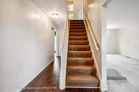 Entry Way - 13142 Schavey Rd, Dewitt, MI 48820 photo 2 of 5