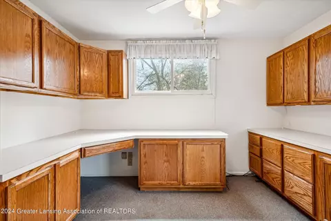 Kitchen - 13142 Schavey Rd, Dewitt, MI 48820 photo 7 of 7