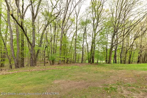 Exterior - 6427 E Clark Rd, Bath, MI 48808 photo 8 of 9
