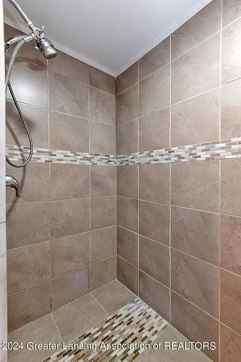 Bath - 6427 E Clark Rd, Bath, MI 48808 photo 5 of 5