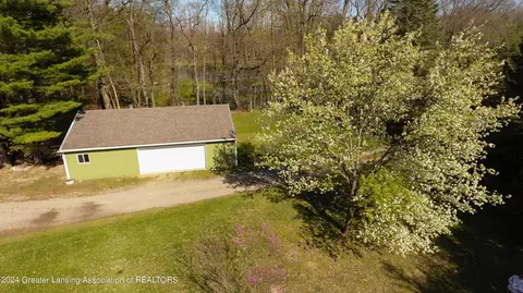Exterior - 6427 E Clark Rd, Bath, MI 48808 photo 3 of 9