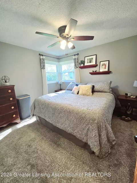 Bedroom - 10723 S Wright Rd, Eagle, MI 48822 photo 2 of 6