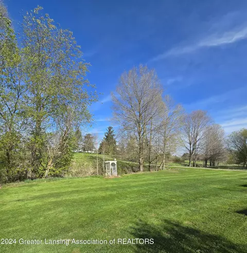 Exterior - 10723 S Wright Rd, Eagle, MI 48822 photo 9 of 15