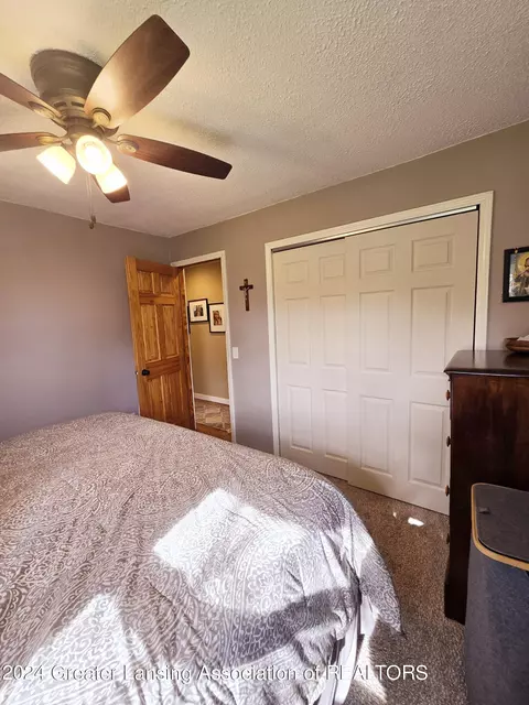Bedroom - 10723 S Wright Rd, Eagle, MI 48822 photo 3 of 6