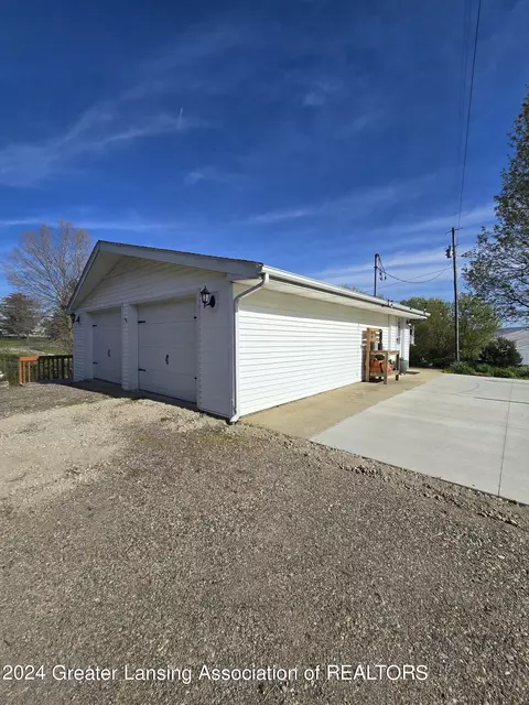 Exterior - 10723 S Wright Rd, Eagle, MI 48822 photo 13 of 15