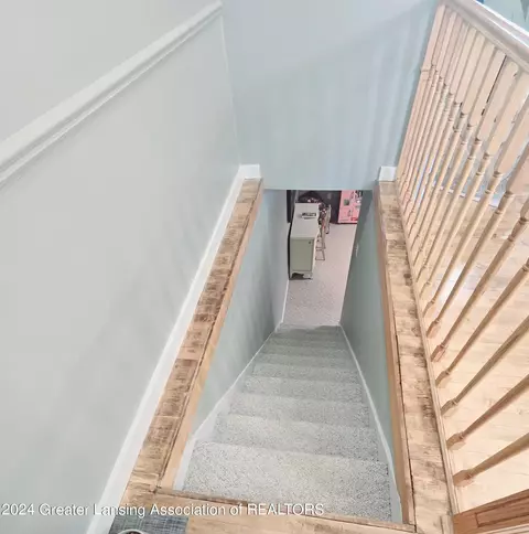 Entry Way - 10723 S Wright Rd, Eagle, MI 48822 photo 3 of 3