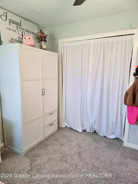 Bedroom - 10723 S Wright Rd, Eagle, MI 48822 photo 6 of 6