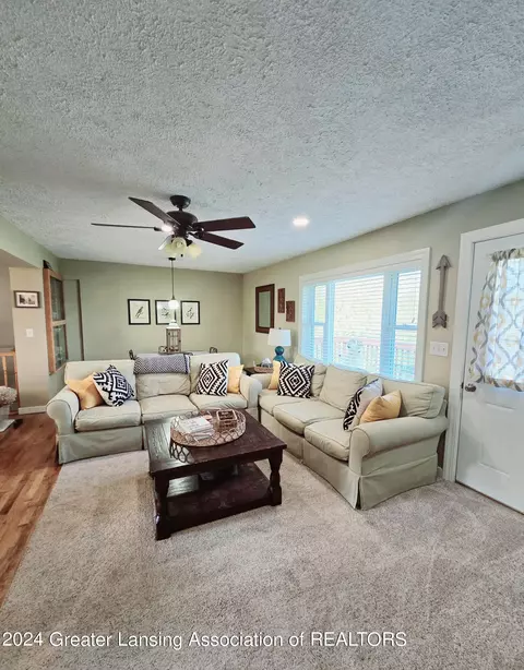 Living - 10723 S Wright Rd, Eagle, MI 48822 photo 1 of 9
