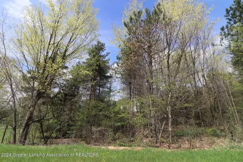 4106 Sebring Dr, Lansing, MI 48911