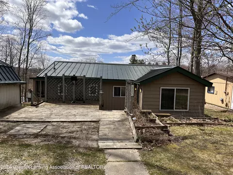 Exterior - 5263 Pointview Dr, Harrison, MI 48625 photo 17 of 21