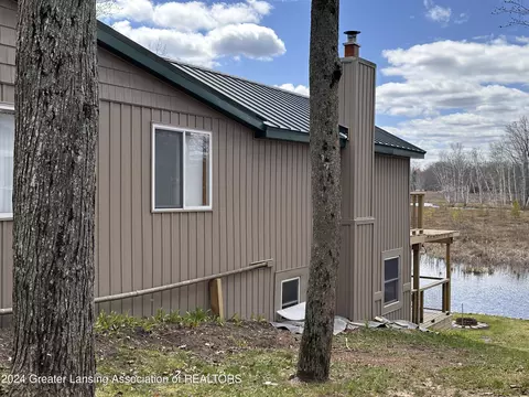 Exterior - 5263 Pointview Dr, Harrison, MI 48625 photo 20 of 21