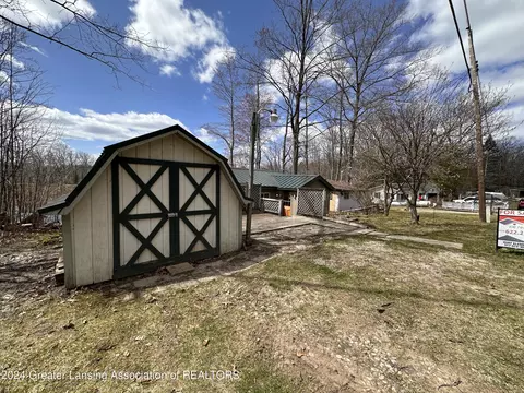 Exterior - 5263 Pointview Dr, Harrison, MI 48625 photo 21 of 21