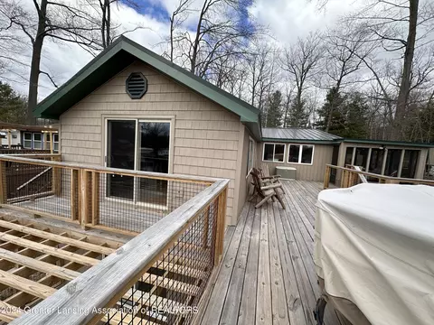 Exterior - 5263 Pointview Dr, Harrison, MI 48625 photo 7 of 21