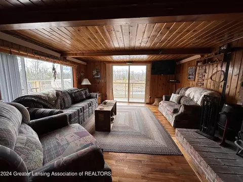 Living - 5263 Pointview Dr, Harrison, MI 48625 photo 1 of 5