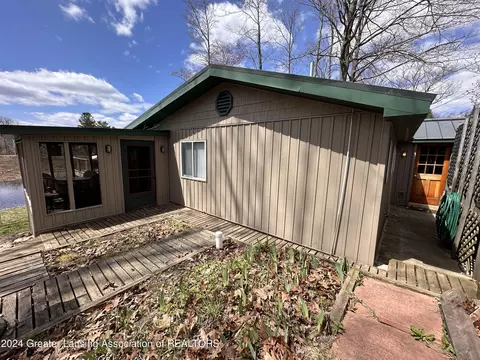 Exterior - 5263 Pointview Dr, Harrison, MI 48625 photo 16 of 21