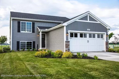 620 Muirfield Dr, Eaton Rapids, MI 48827