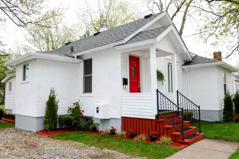 736 Spring St, Grand Ledge, MI 48837 photo 2